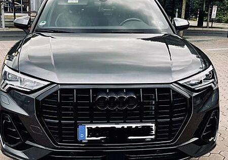 Audi Q3 45 TFSI e S tronic S line | Plug-in-Hybrid |