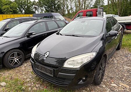 Renault Megane III Grandtour Dynamique. HU*10/25*