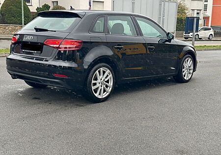 Audi A3 30 TDI Sportback -