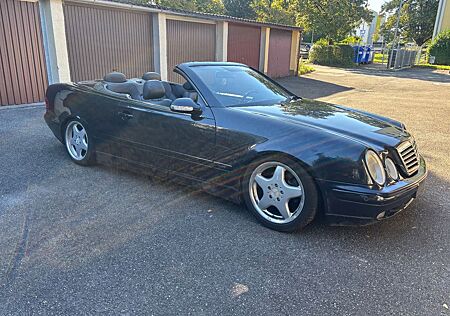 Mercedes-Benz CLK 320 gebraucht kaufen Mercedes-Benz CLK 320 AVANTGARDE Avantgarde