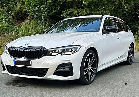 BMW 320d xDrive Touring M Sport Mild Hybrid