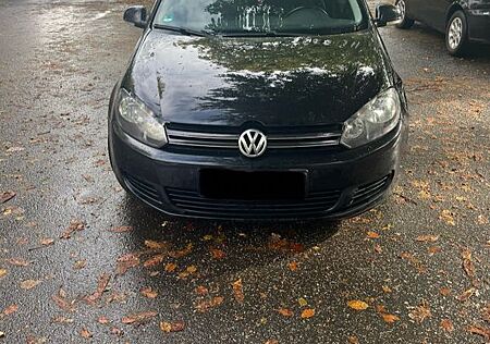 VW Golf Volkswagen 1.6 TDI Comfortline Variant AHK PDC