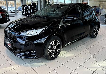 Toyota Yaris Hybrid Teamplayer1.5 LED Apple CarPlay And