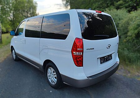 Hyundai H-1 Travel STAREX 8-fach/ TÜV NEU/ KAMERA/ SH/LH