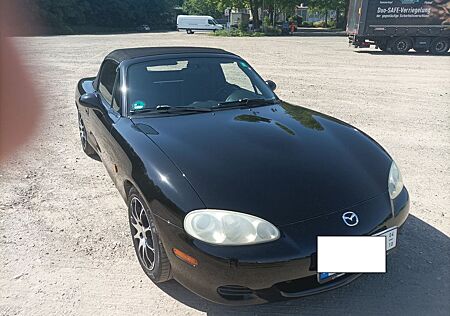 Mazda MX-5 1.6 16V 1.6 black and cool