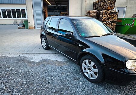 VW Golf Volkswagen 1.9TDI 85kW 4motion Highline Highline