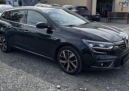 Renault Megane gebraucht kaufen Renault Megane IV Grandtour BOSE-Edition