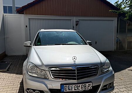 Mercedes-Benz C 250 CDI 4MATIC ELEGANCE Aut. ELEGANCE