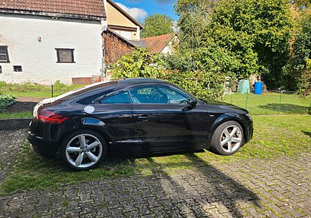 Audi TT Coupe 2.0 TFSI - S line