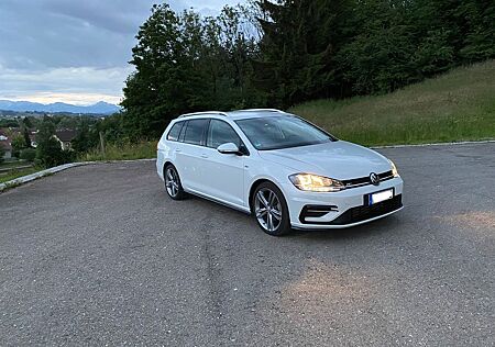 VW Golf Volkswagen Vll 1.6 TDI Variant DSG R Line ACC Navi AHK