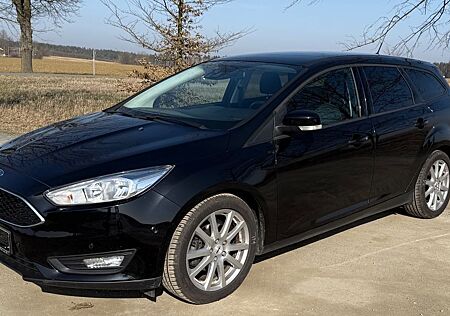 Ford Focus 1,5TDCi 88kW Business Turnier, Navi, Klima