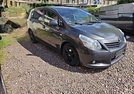 Toyota Verso 2.2l D-CAT Executive Executive