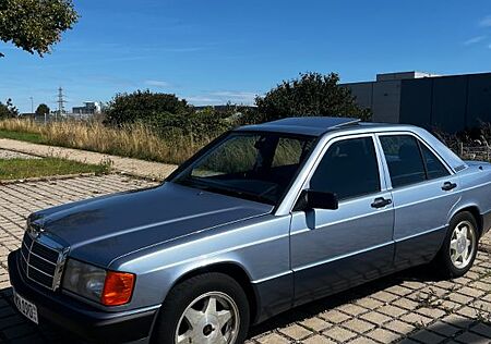 Mercedes-Benz 190