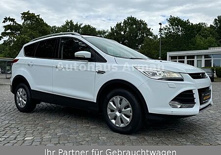 Ford Kuga 2.0 Titanium 4x4 Autm. Voll Ausst. Panorama