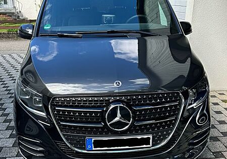 Mercedes-Benz V 300 lang AMG Avant. 4 Matic Distronic AHK