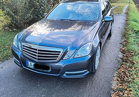 Mercedes-Benz E 200 CGI T BlueEFFICIENCY AVANTGARDE AVANTGARDE