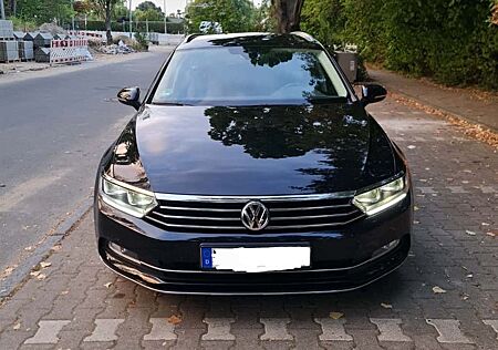 VW Passat Variant Volkswagen 2.0 TDI SCR DSG Business Vari...