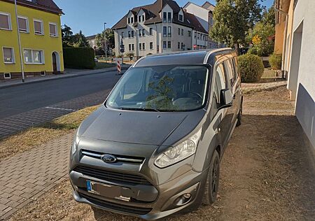 Ford Grand Tourneo 1.5 TDCi 88kW PowerShift Titan...