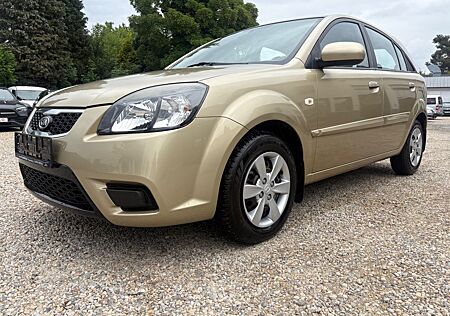 Kia Rio 1.4*TÜV NEU*1.HAND*KLIMA*97PS*8FACH*5TRG*