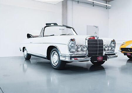 Mercedes-Benz 300 SE/C
