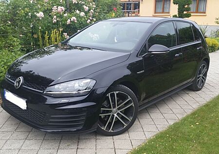 VW Golf Volkswagen 7 GTD 2.0 TDI BMT - Navi, Xenon, 2. Hand