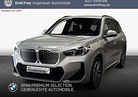 BMW iX1 xDrive30 M Sportpaket