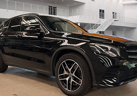 Mercedes-Benz GLC 300 4Matic AMG LINE