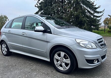 Mercedes-Benz B 170 BlueEFFICIENCY MB Scheckheft Klima SHZ