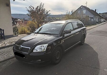 Toyota Avensis Combi Executive 2,2-l-D-CAT Executive