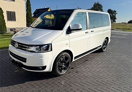 VW T5 Multivan Volkswagen T5 Motor Neu