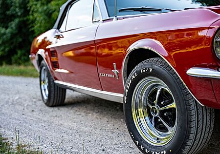 Ford Mustang Cabriolet 1967 Top Zustand