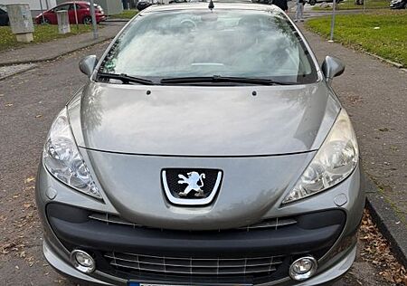 Peugeot 207 gebraucht kaufen Peugeot 207 CC Platinum 120 Platinium