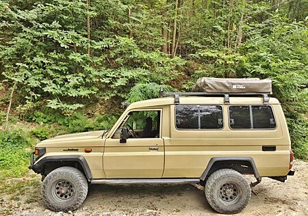 Toyota Land Cruiser BJ 75 ( motore HDJ 81 4200 turbo 24v )