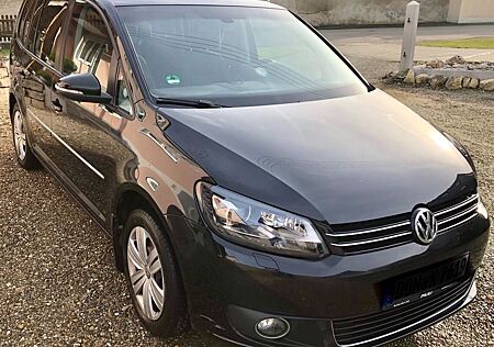 VW Touran Volkswagen 2.0 TDI DSG Highline