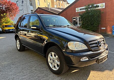 Mercedes-Benz ML 350 V6 3.7L Exclusive'Memory'Navi'Leder'AHK'
