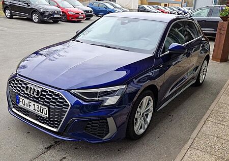 Audi A3 Sportback S line 35TFSI Navi Matrix
