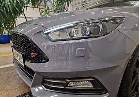 Ford Focus 2,0 EB ST Leder-Sport-Paket Turnier ST