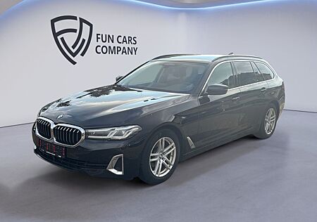 BMW 520 520dTouring xDrive Luxury Line /LED/AHK/VIRTUAL/