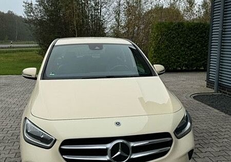 Mercedes-Benz B 200 d DCT -