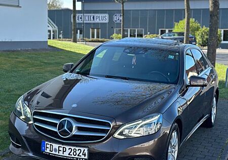 Mercedes-Benz E 300 BlueTEC ELEGANCE ELEGANCE