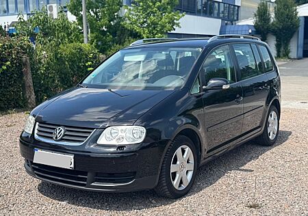 VW Touran Volkswagen Goal