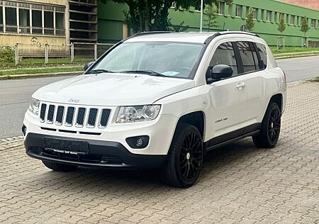 Jeep Compass gebraucht kaufen Jeep Compass 2,0 Sport TÜV und AU neu