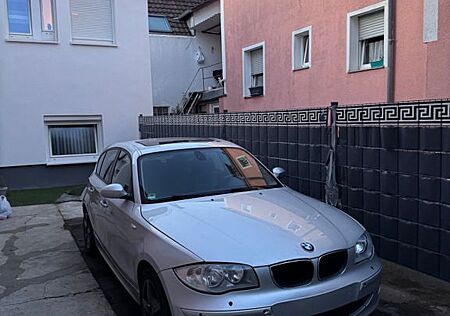 BMW 118d - E87