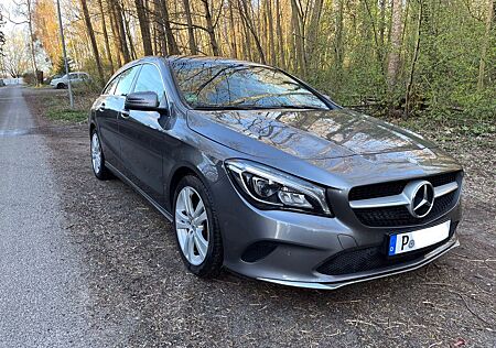 Mercedes-Benz CLA 180 Shooting Brake CLA 180 Urban Shootin...