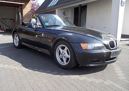 BMW Z3 Roadster 1.8 -MIT ORIG. HARDTOP IN SCHWARZ
