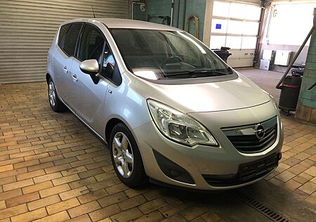 Opel Meriva B Design Edition