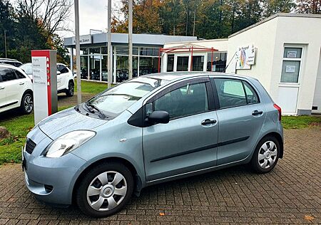 Toyota Yaris Luna 1,3 * 1-Hand *TÜV NEU*8-Fach bereift