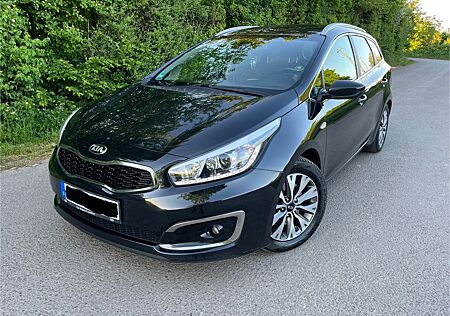 Kia Cee'd Sportswagon 1.6 CRDi Dream-Team Editio...