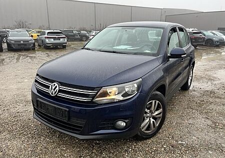 VW Tiguan Volkswagen Trend & Fun 2.0 TDI BMT 1 HAND