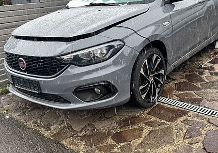 Fiat Tipo 1.4 T-Jet S-DESIGN S-DESIGN